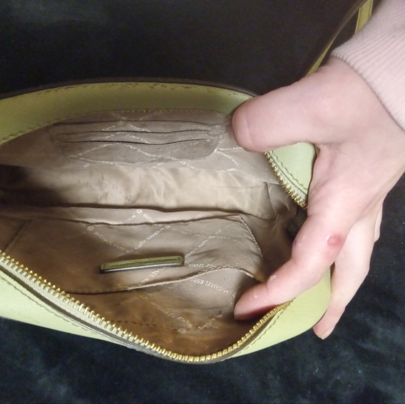 Authentic Michael Kors Mint green cross body purse - Picture 6 of 6